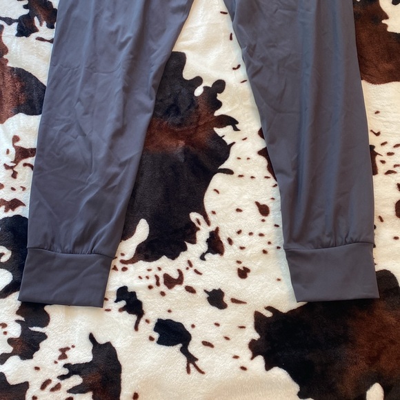 NWT Women’s joggers - Picture 4 of 5